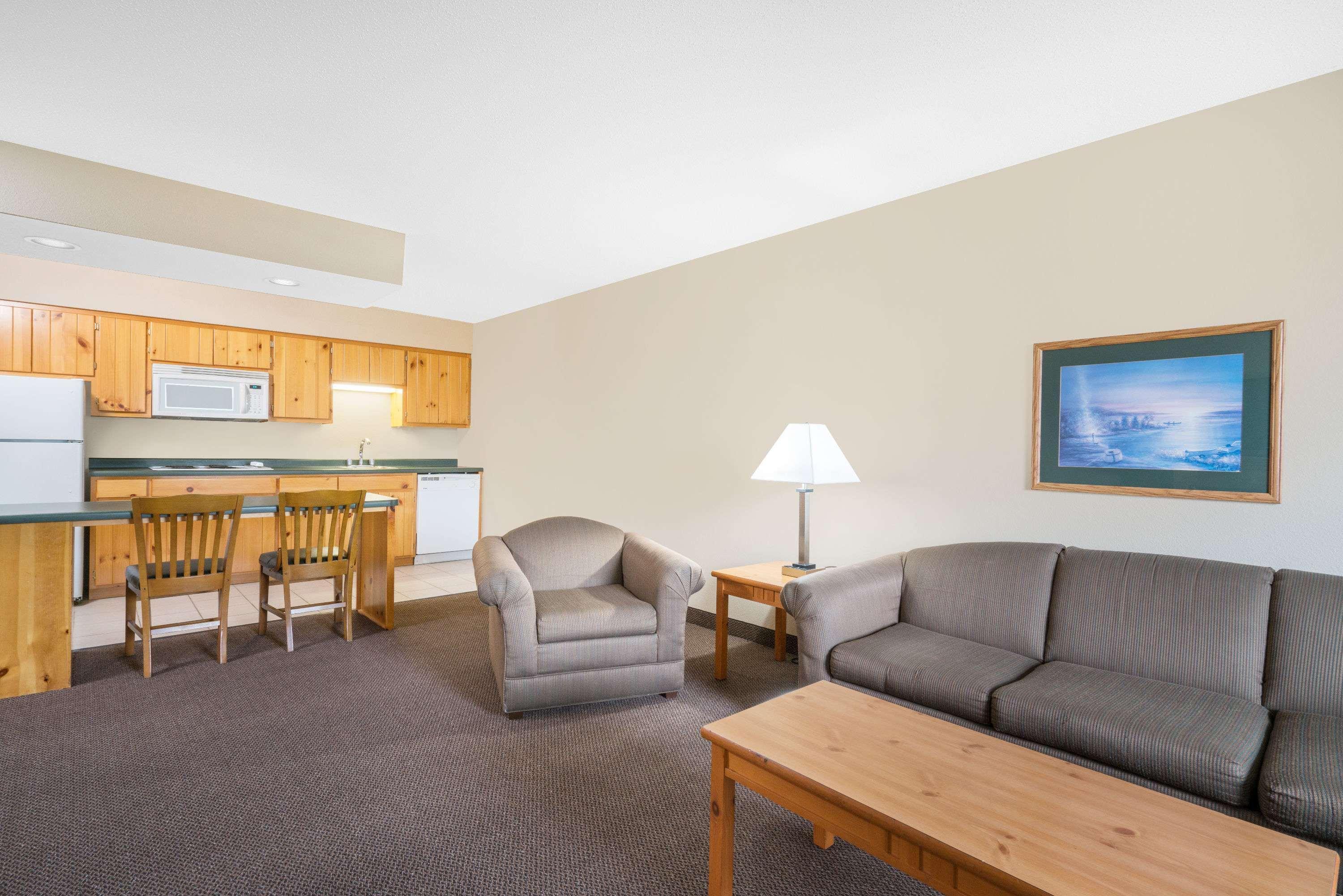 Hotel Baymont By Wyndham Baxter/brainerd Area 3*